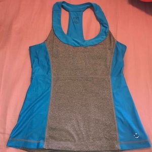 Vogo Athletica Top w/built-in bra